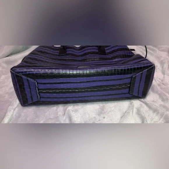 Coach Woven Indigo and Black Satchel - Picture 3 of 7